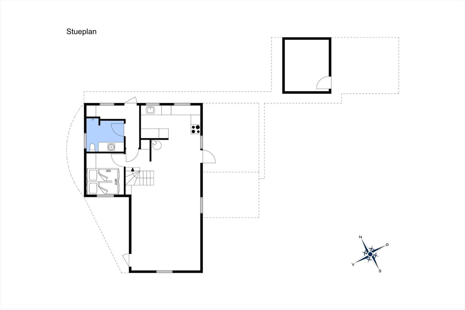 Stueplan zeigt Wohnbereich, Küche, Bad und Schlafzimmer mit Stiegenhaus.