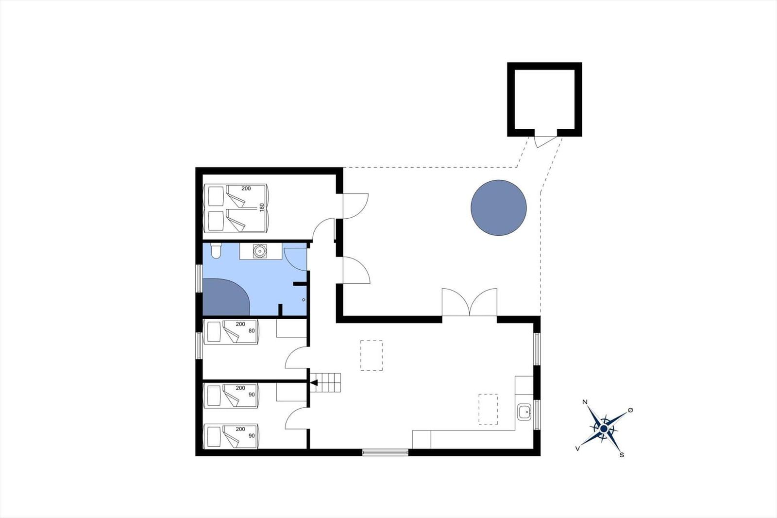Wohnung mit drei Schlafzimmern und Bad. Küche und Wohnbereich sind vorhanden.