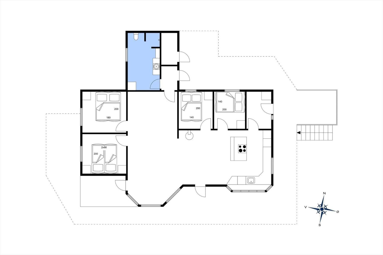 Funktionaler Grundriss mit drei Schlafzimmern, Küche und Bad.