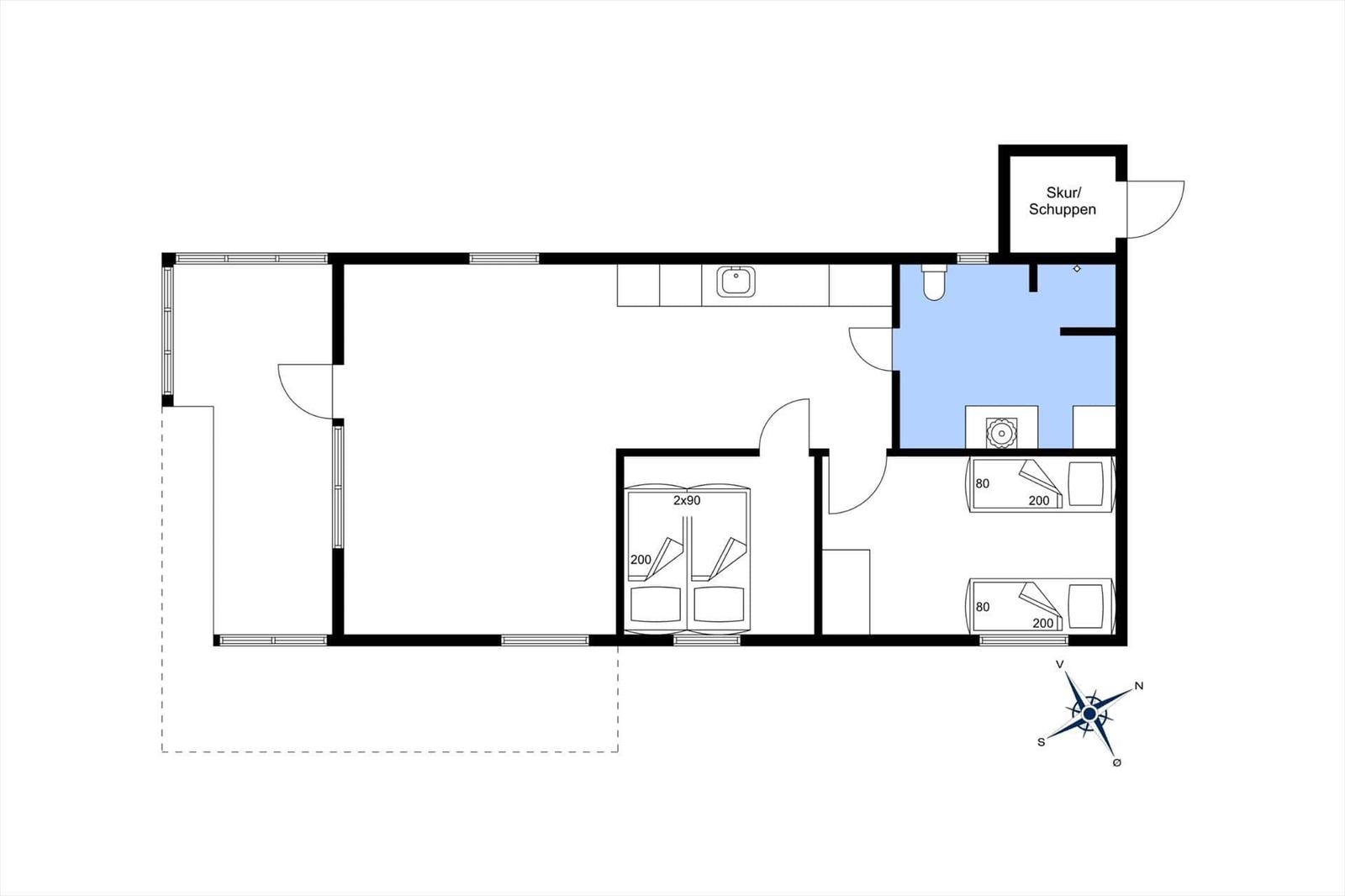 Wohnung mit zwei Schlafzimmern, Küche und Bad. Außenbereich mit Schuppen.