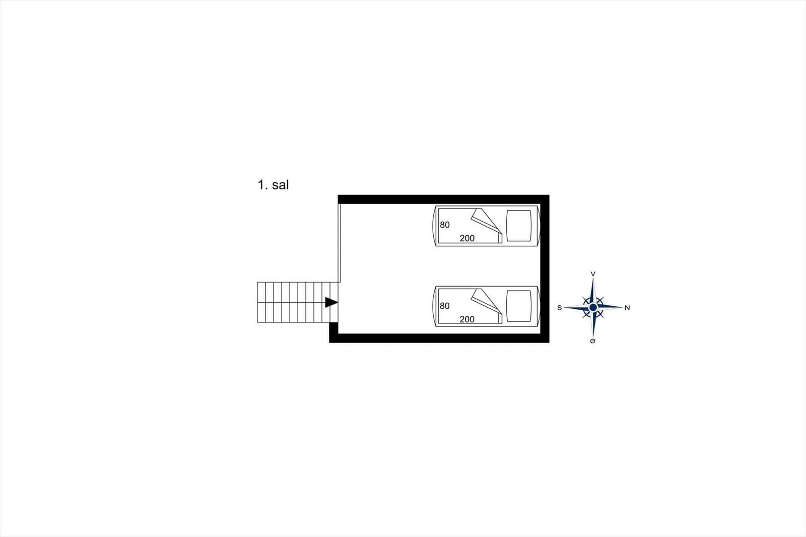 Erdgeschoss mit zwei Schlafzimmern und Treppe zur oberen Etage.