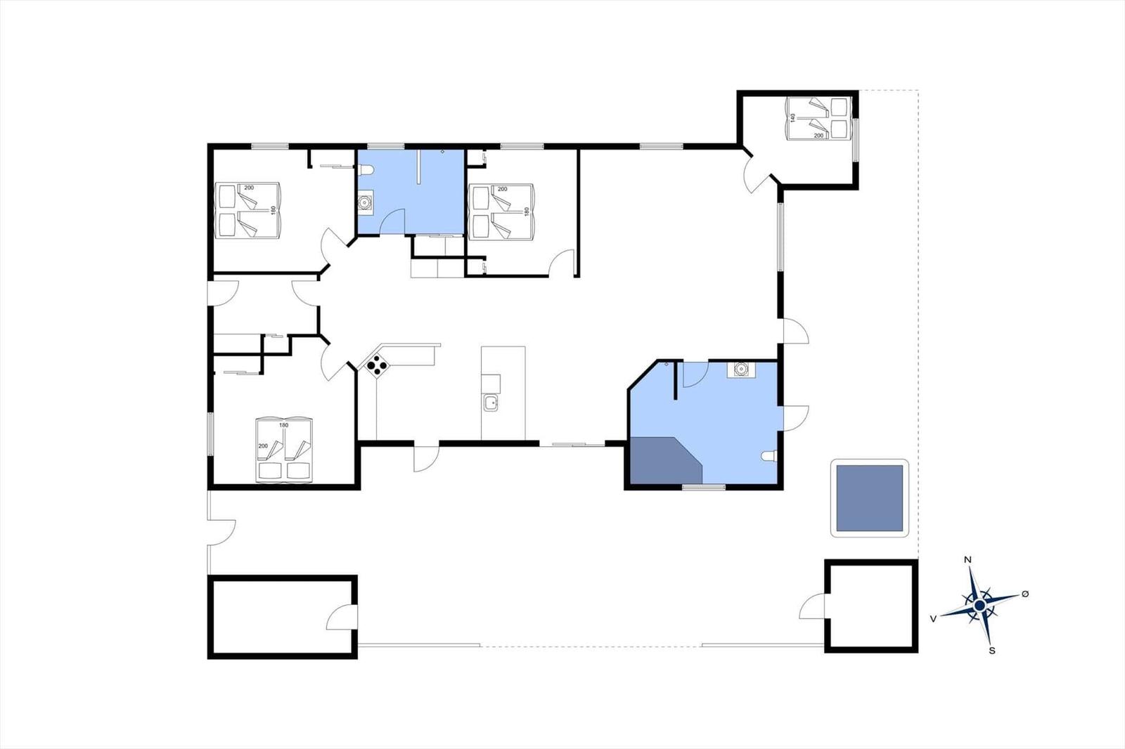 Funktionaler Grundriss mit drei Schlafzimmern, Küche und Bad.