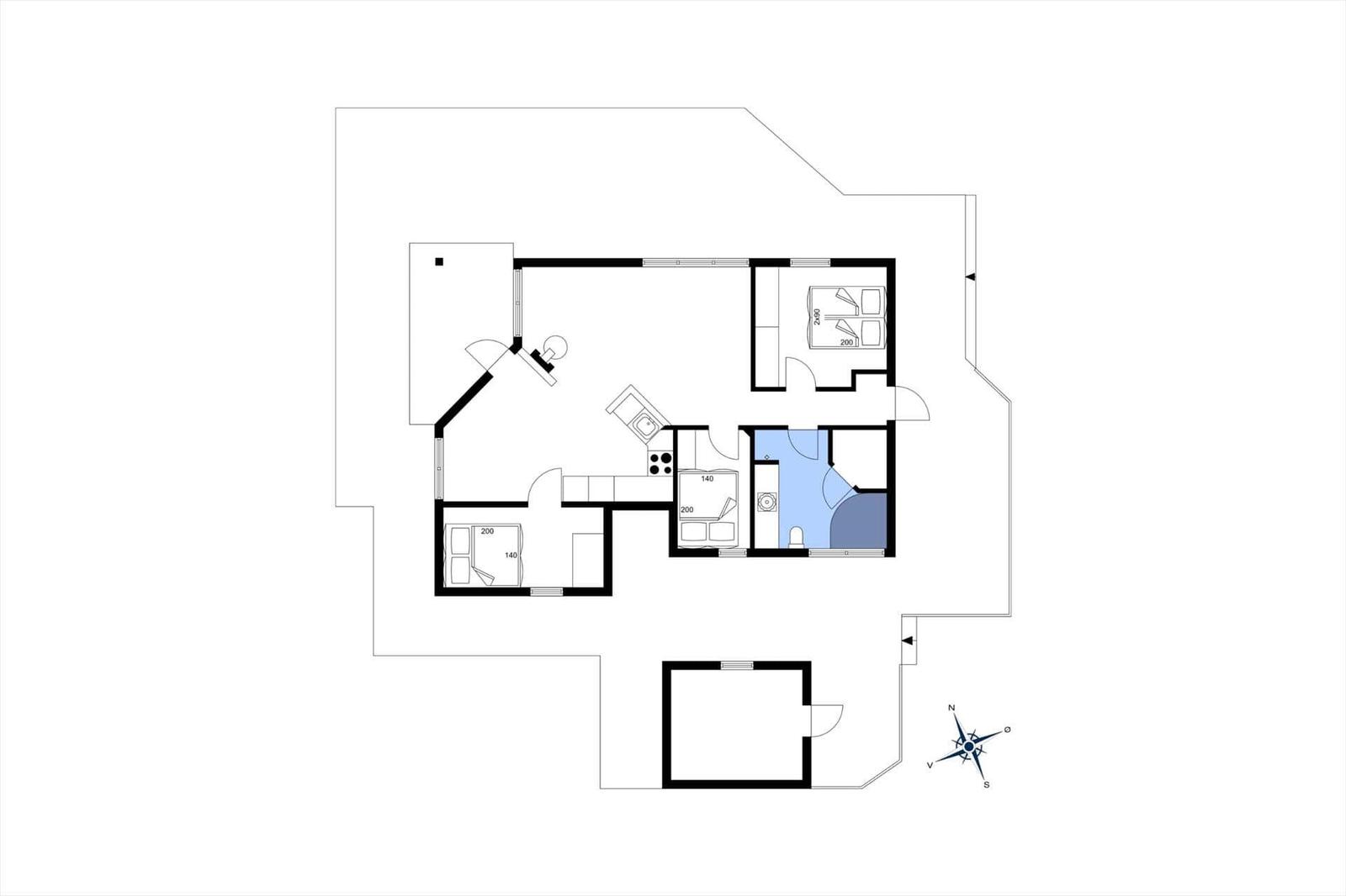 Functional floor plan with kitchen, bedrooms, and bathroom.