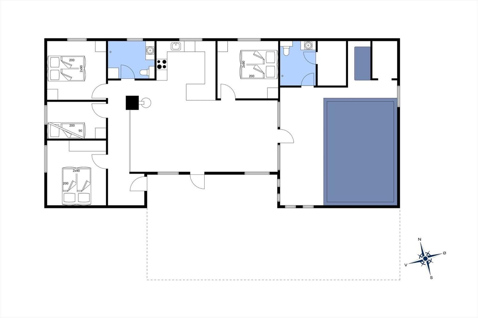 Apartment with four bedrooms, kitchen, and bathroom. Large living area and pool area.
