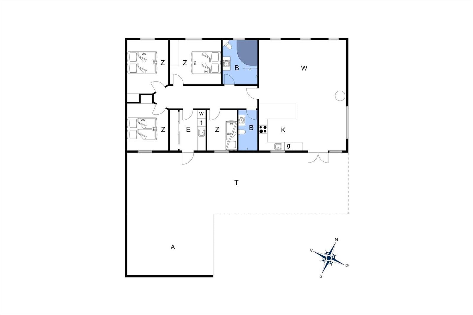 Apartment with three bedrooms, kitchen, and bathroom. Large living area and terrace.