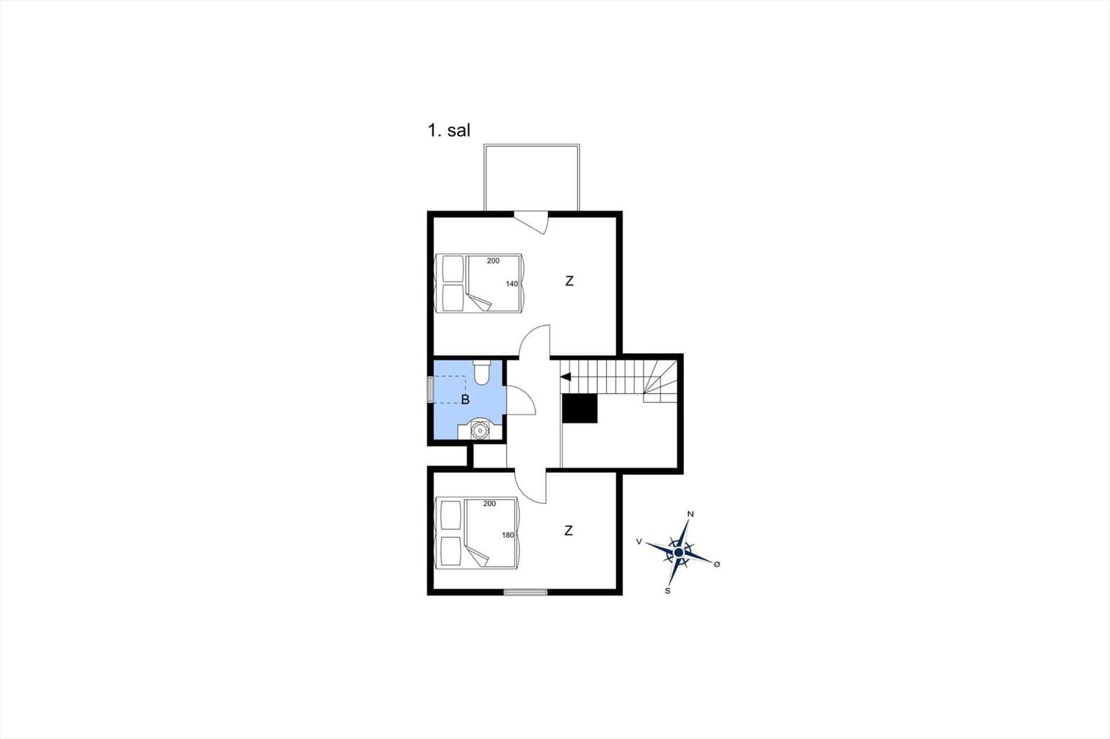 Erdgeschoss mit zwei Schlafzimmern, Bad und Treppe zur oberen Etage.