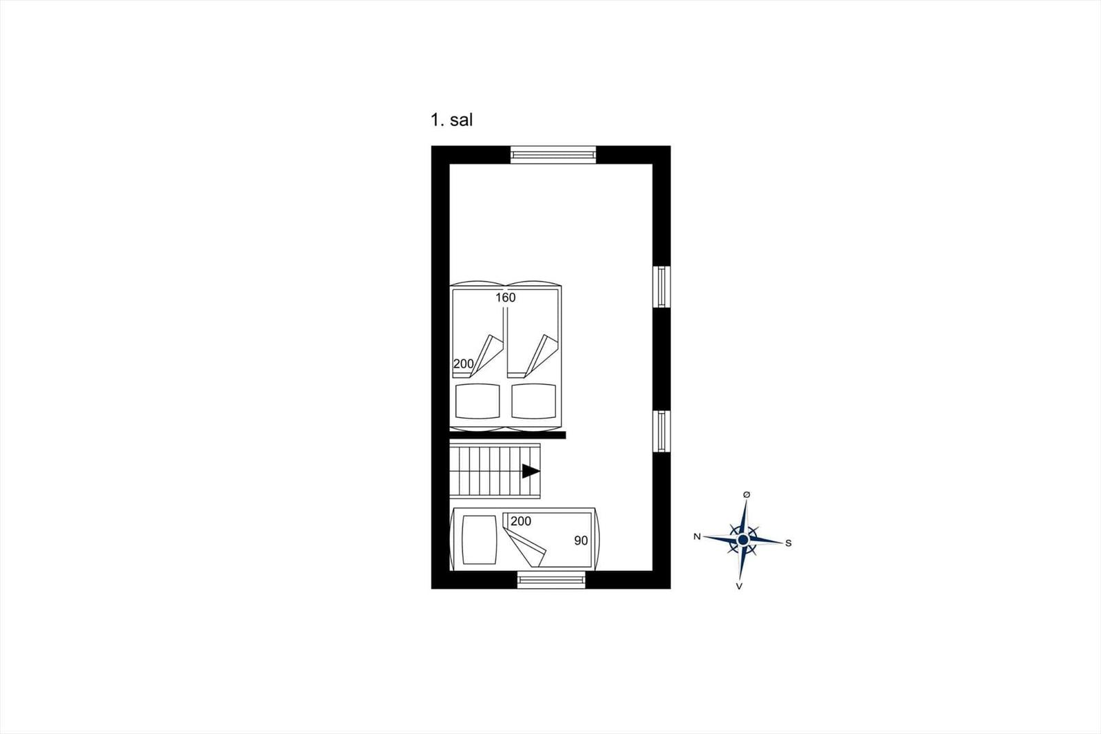 Erdgeschoss mit Schlafzimmer und Bad. Raum mit Fenster und Tür.