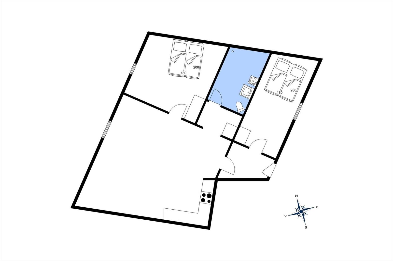 Zwei Schlafzimmer, eine Küche und ein Bad sind eingezeichnet.