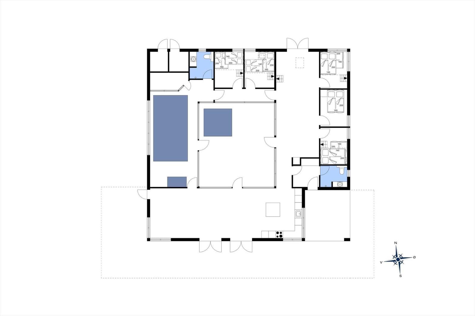 Geschossplan zeigt Wohnbereich, Schlafzimmer und Badezimmer mit Maßen.