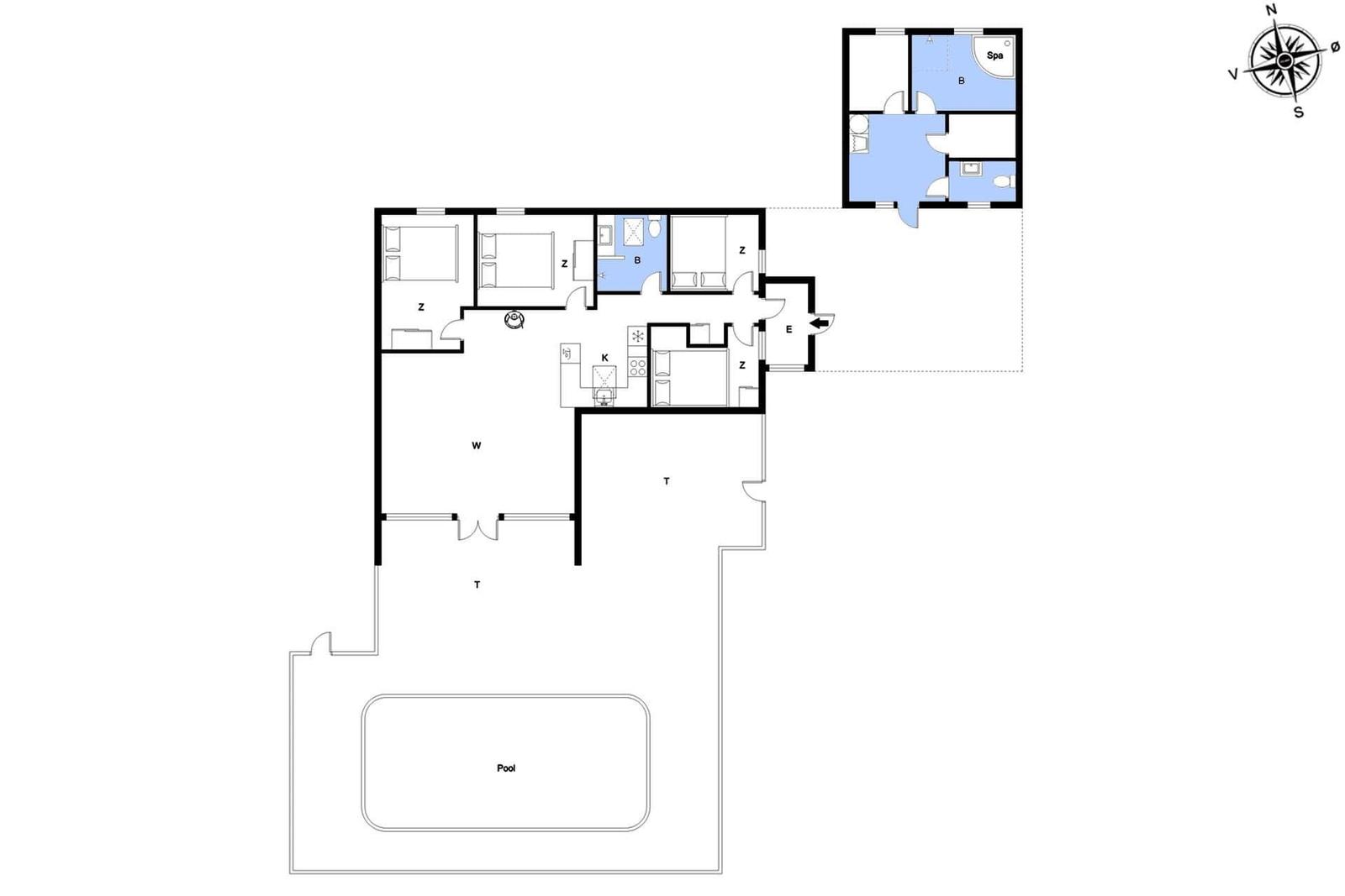 Wohnung mit Pool, Küche, Schlafzimmer und Bad. Kompass zeigt Orientierung.