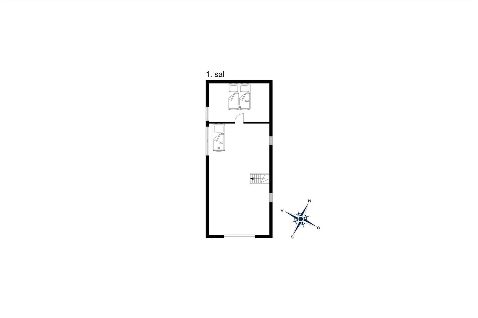 Ground floor with bedroom and bathroom. Fully furnished.