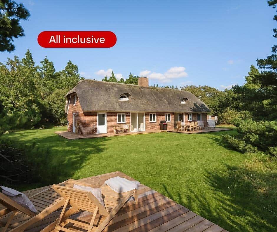 Haus mit Strohdach, Garten und Terrasse. All inclusive.