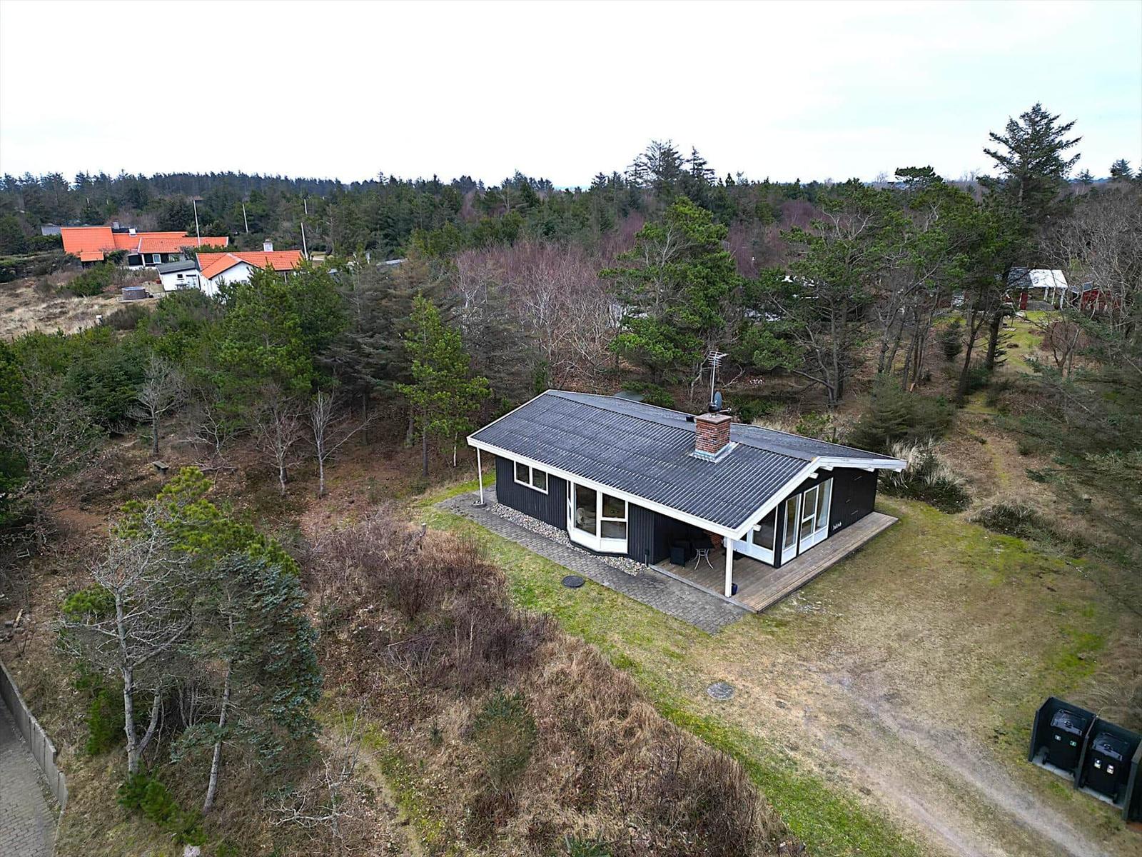 Moderne Villa mit Terrasse in Waldnähe