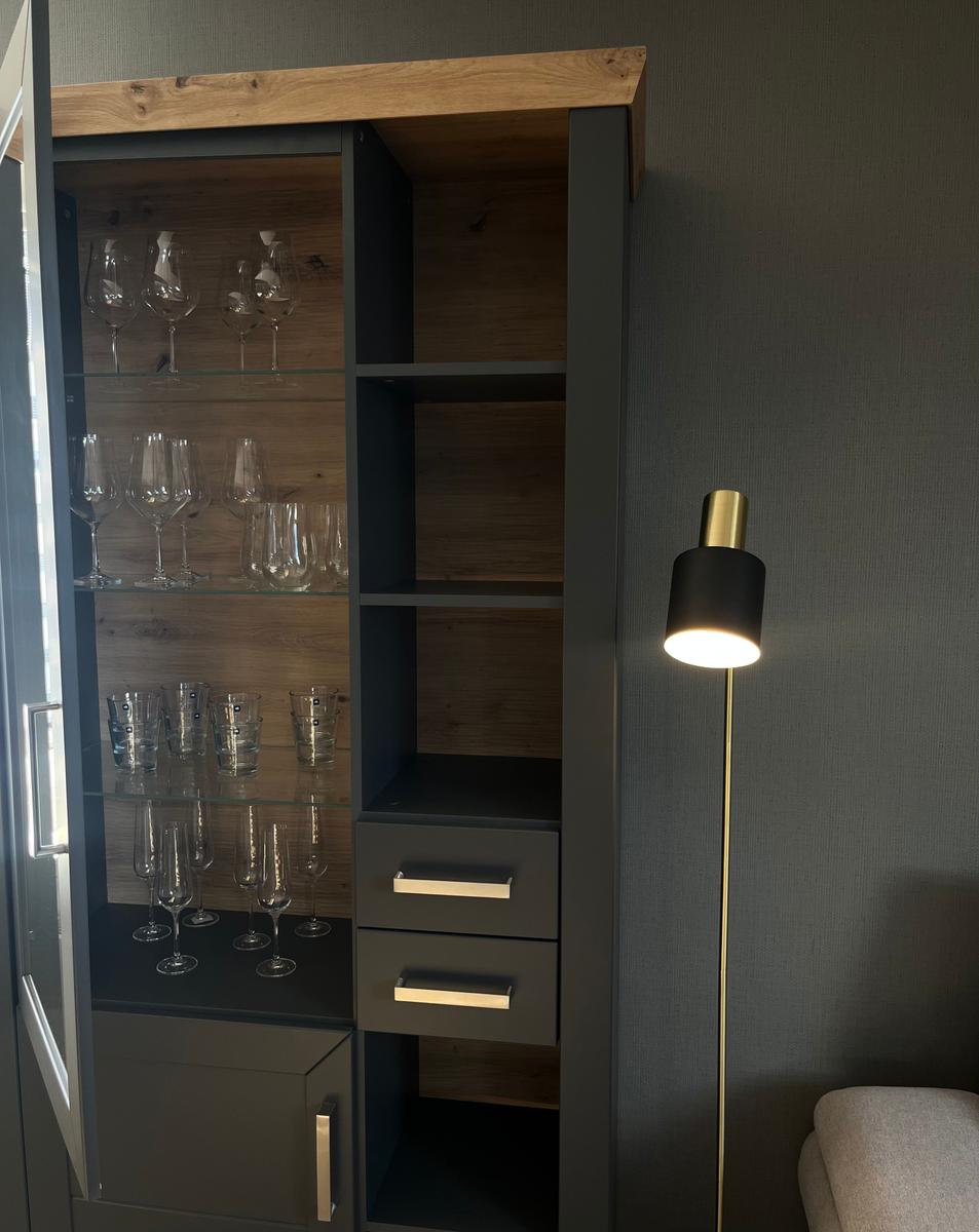 Ausstattung Wohnzimmer Gläser