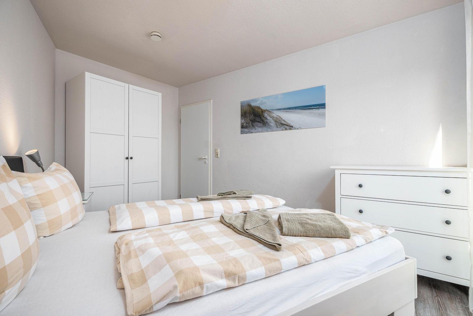 Kleiderschrank im 2. Schlafzimmer