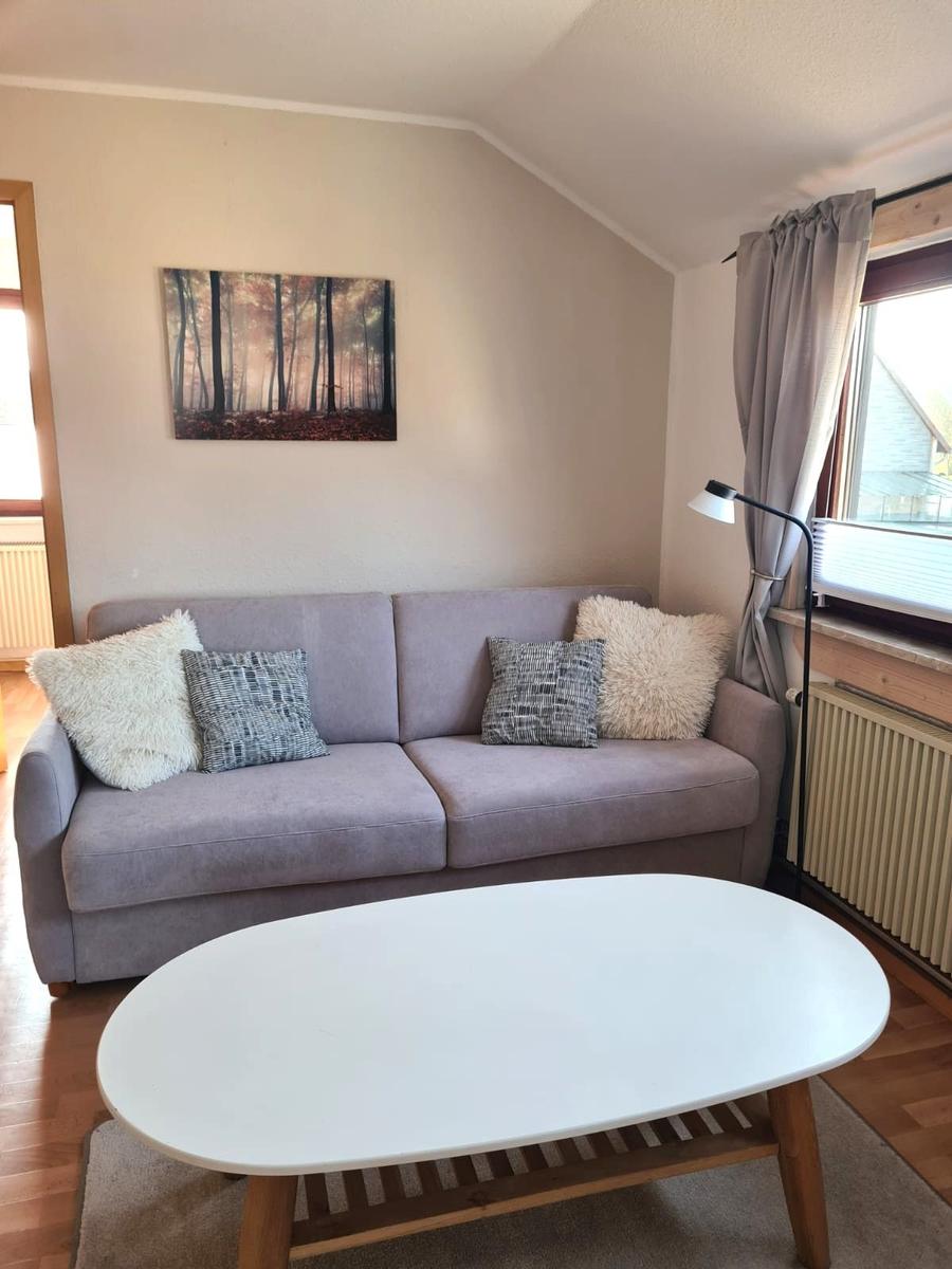 Aufenthaltsraum; OG, Schlafcouch mit Liegefläche 1,80x2,00m