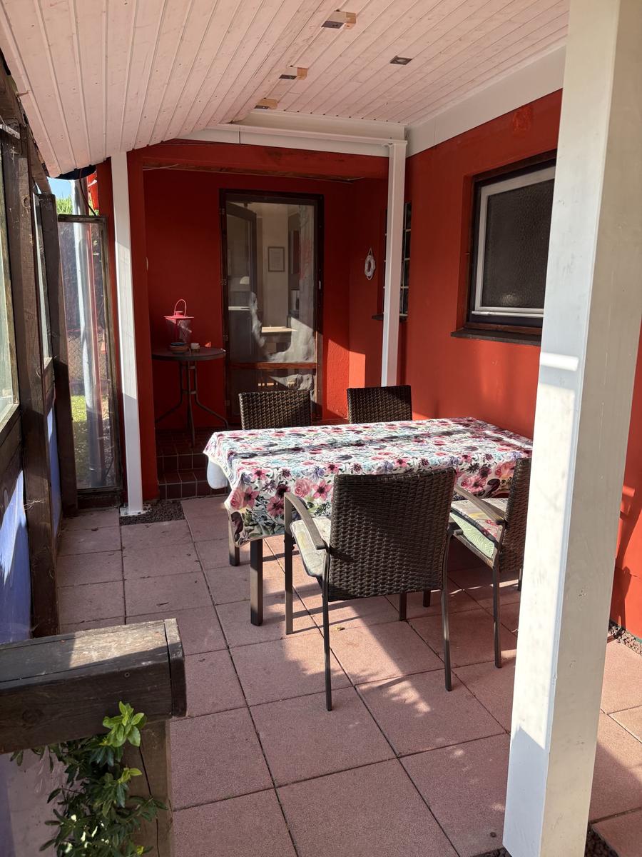 überdachte Terrasse EG...