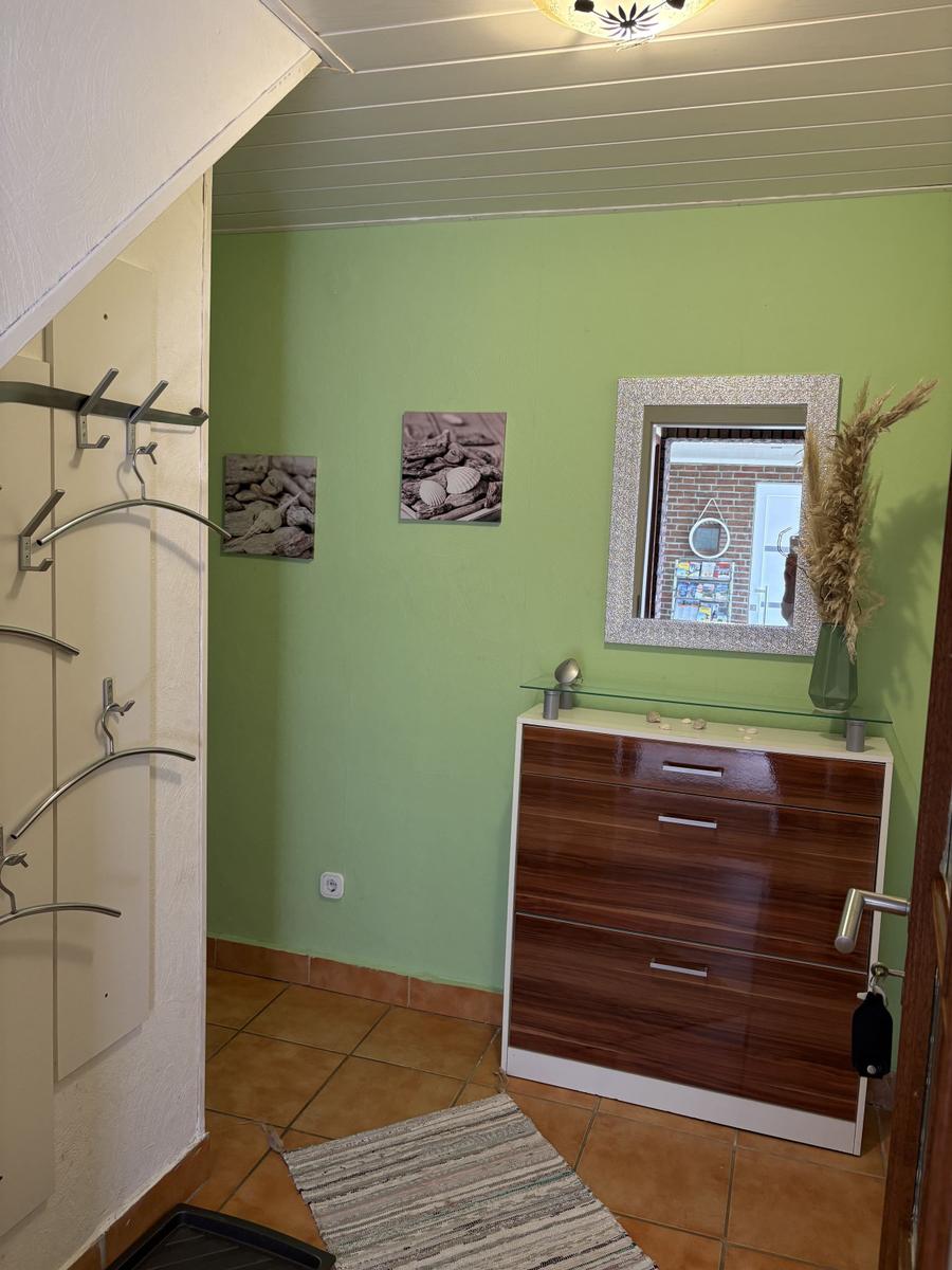 Flur/Garderobe EG...