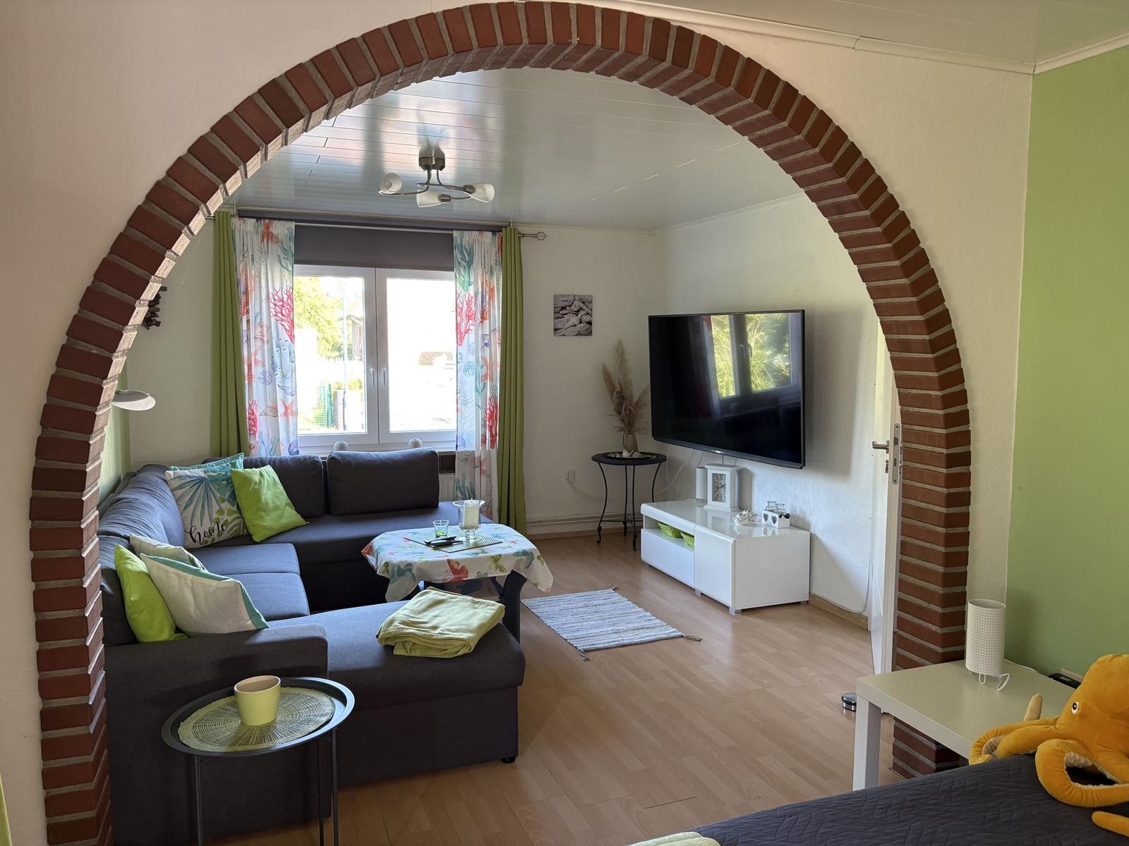 Wohnzimmer TV Wand EG...