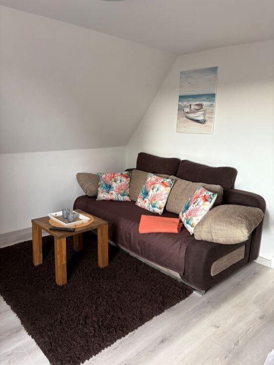 Couch ausziehbar (140x200)...