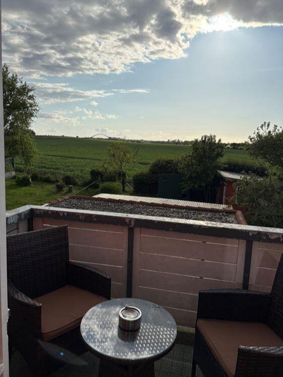 Balkon Sitzgelegenheit 2 Stühle...