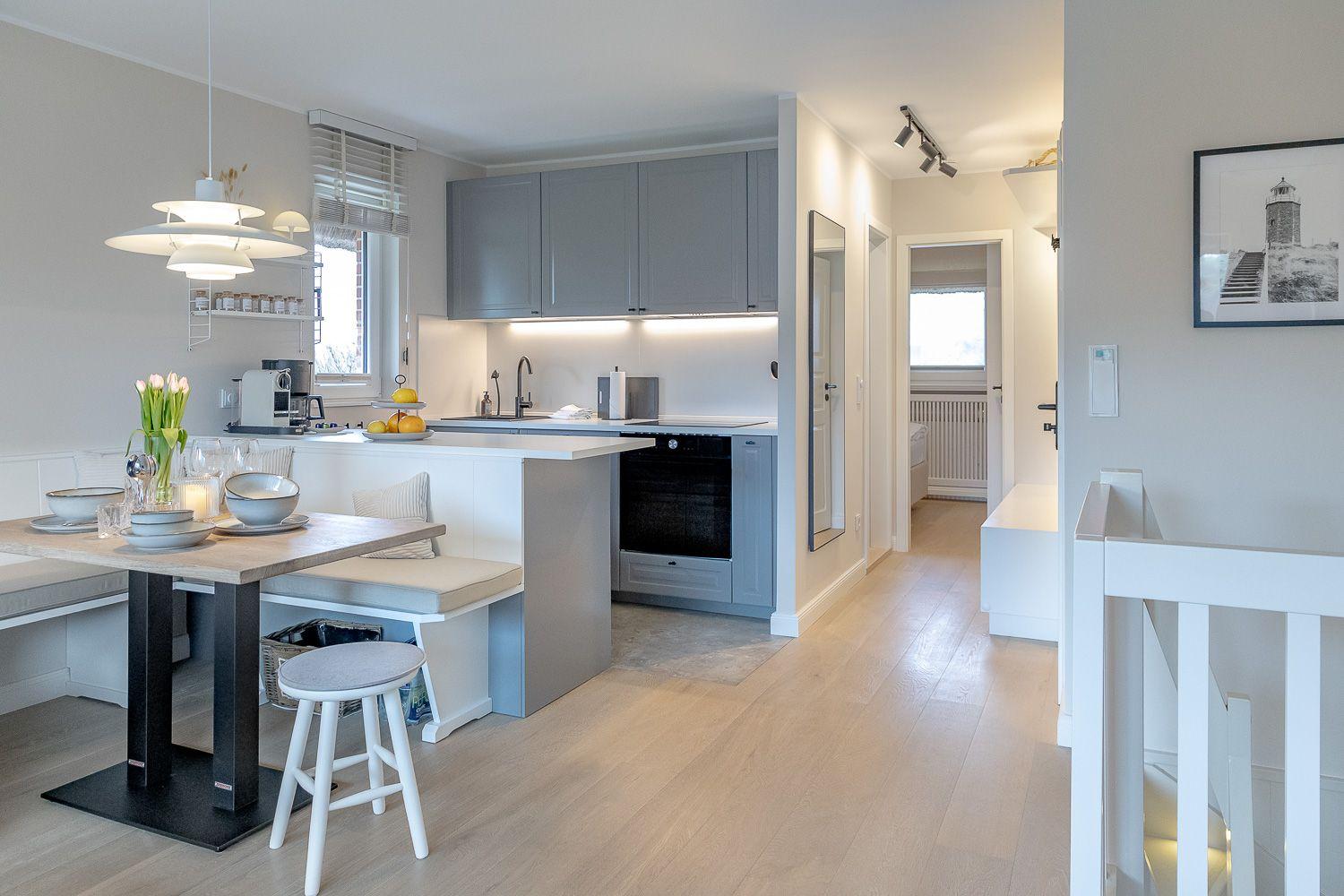 Küche mit Essbereich