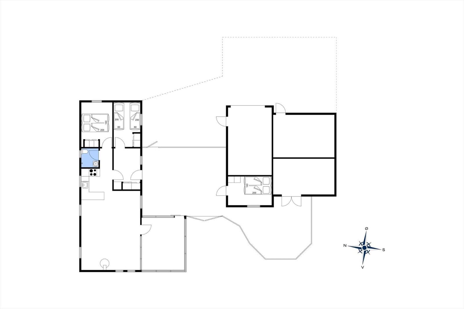 Functional floor plan with kitchen, bedrooms, and bathroom. Orientation with compass.