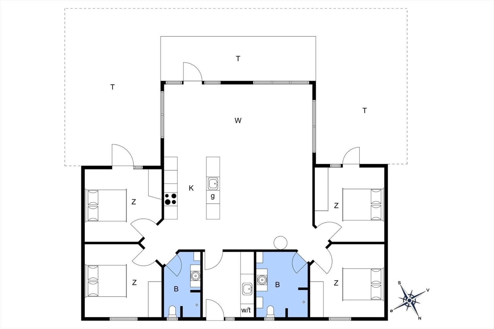 Apartment with three bedrooms, kitchen, and two bathrooms. Centrally located with terraces.