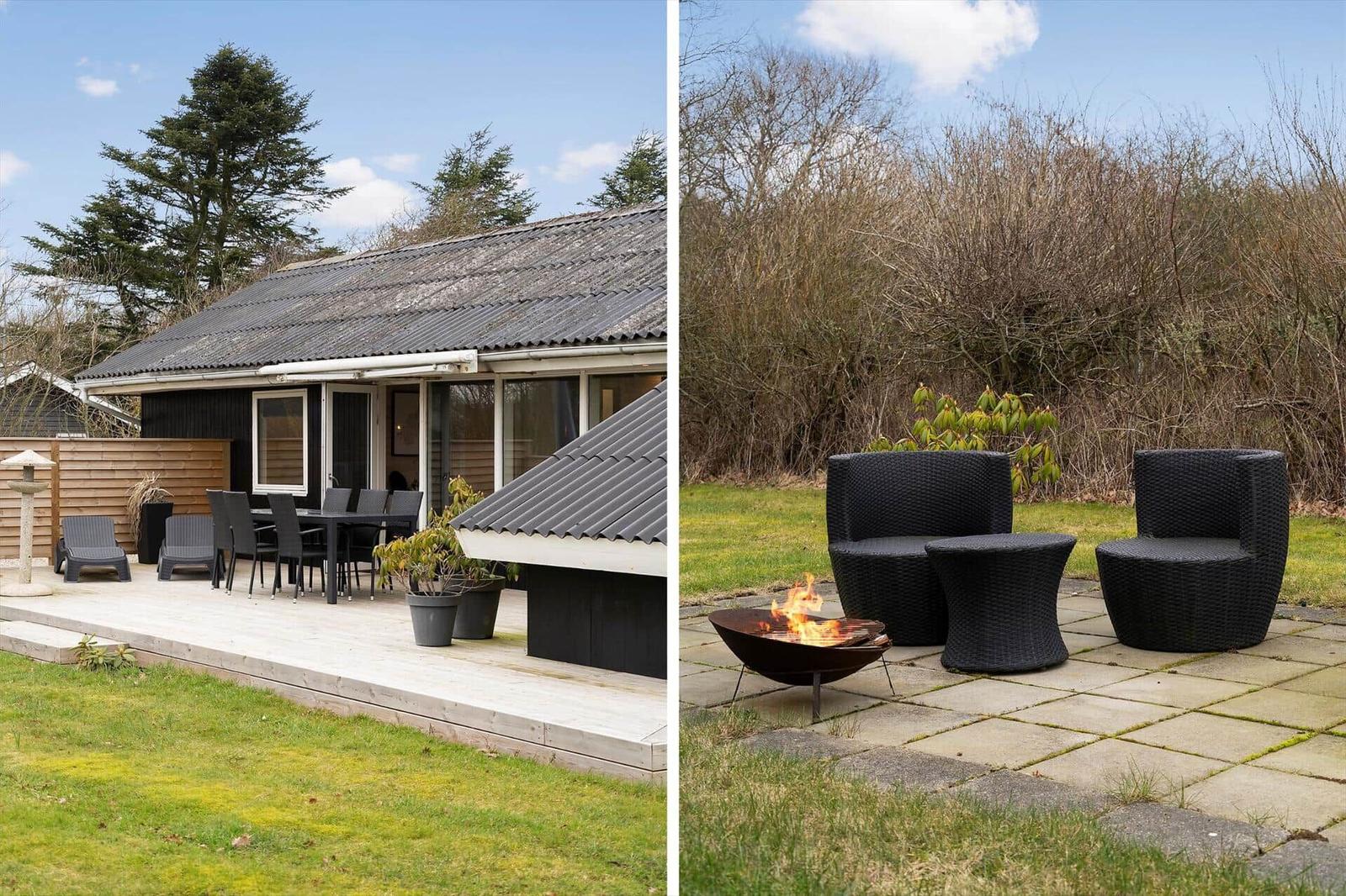 Haus mit Terrasse und Gartenbereich mit Feuerkorb und Sitzgelegenheiten.