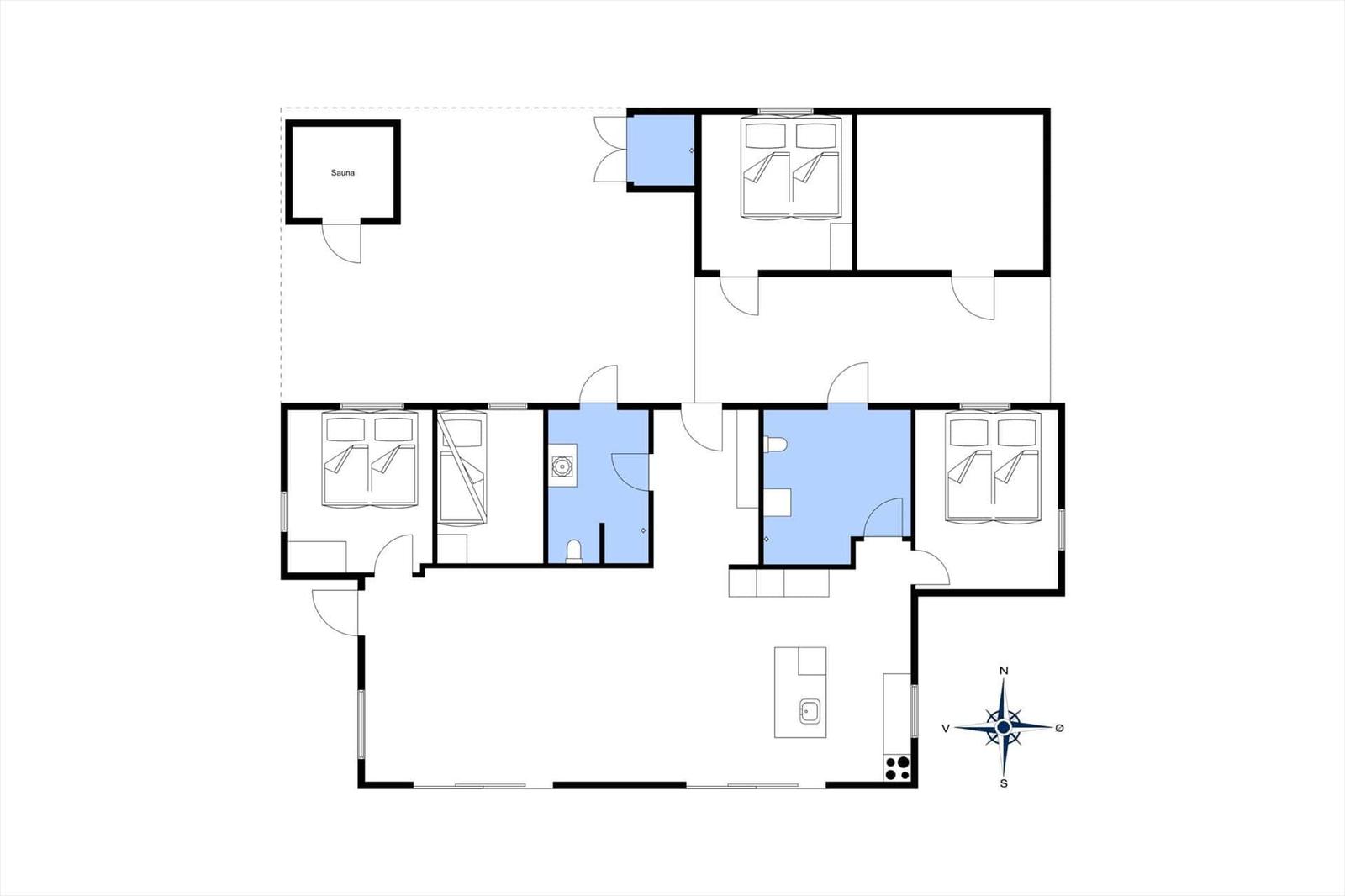 Apartment with sauna, three bedrooms, and kitchen.
