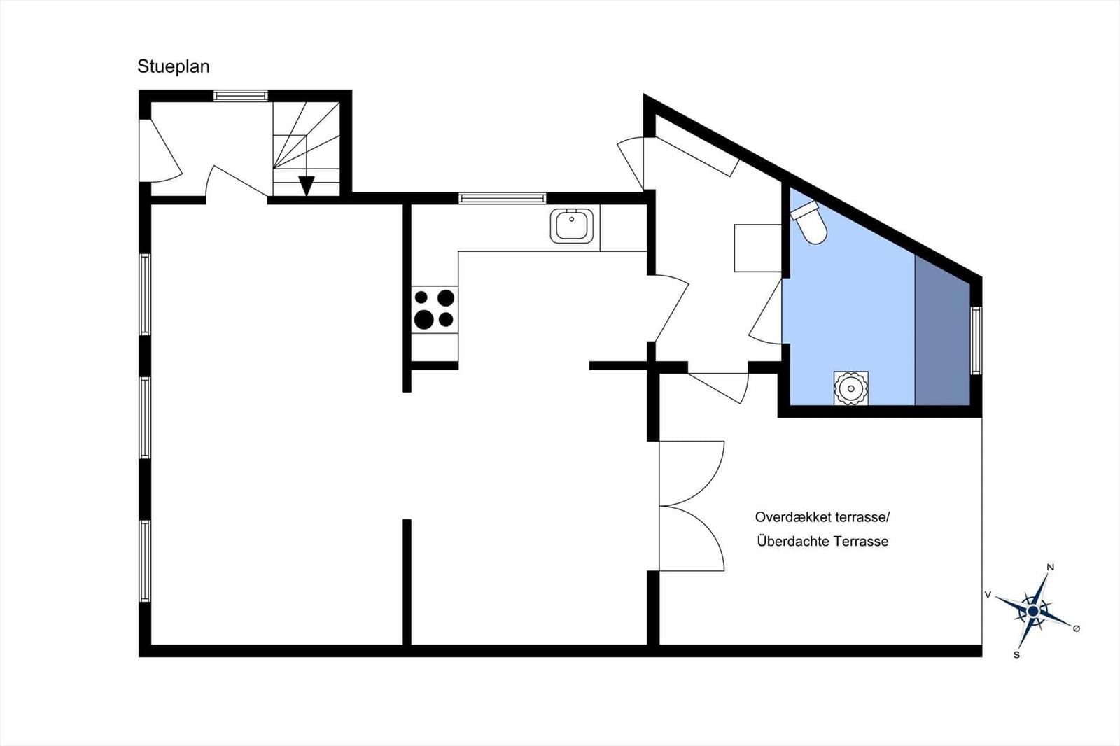 Floor plan shows kitchen, bathroom, bedroom, and covered terrace.