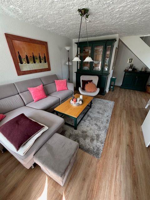 Block ins Wohnzimmer von der Terrasse
