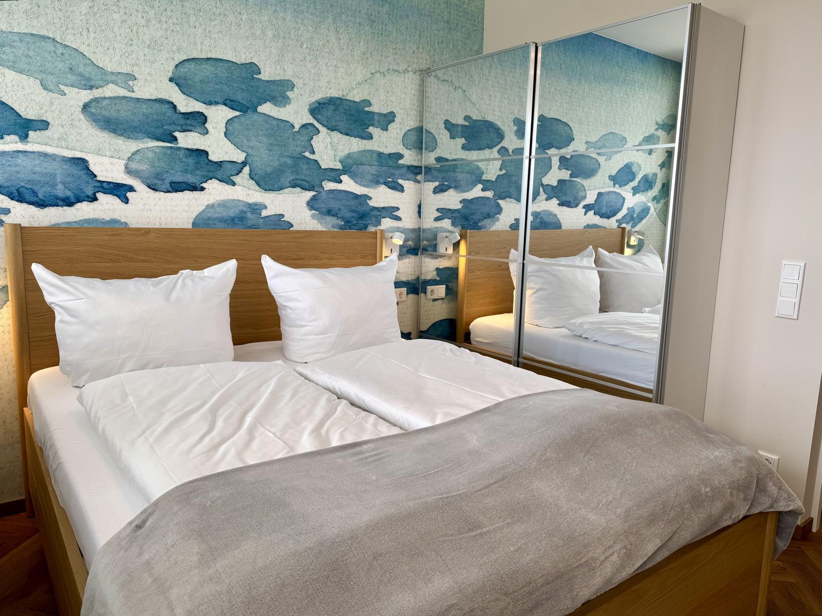 Wohn- und Schlafzimmer inkl. Doppelbett (160x200 cm)