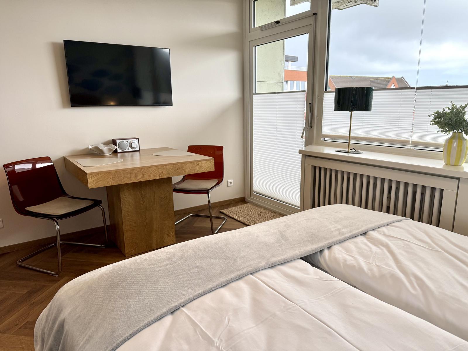 Wohn- und Schlafzimmer