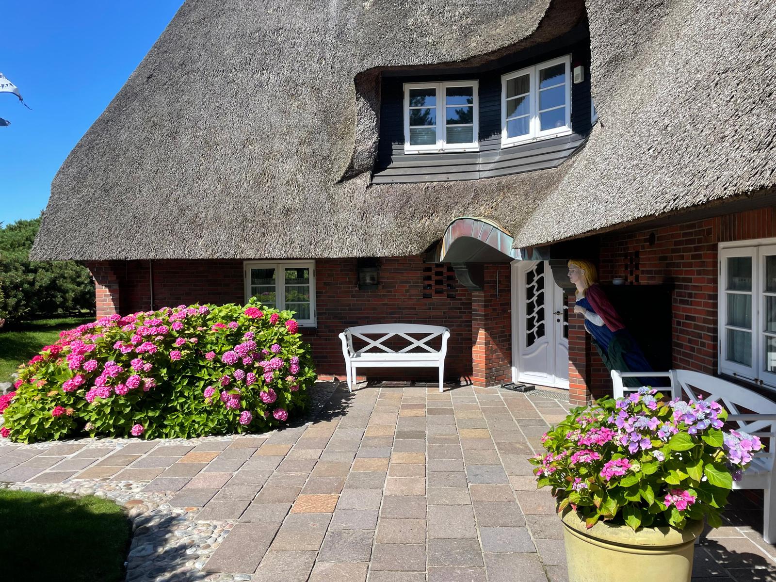 Eingangsbereich im Juli