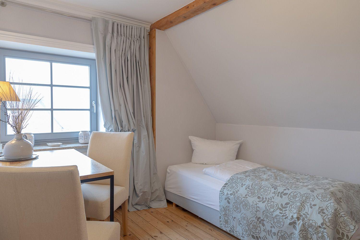 Schlafzimmer mit Einzelbett