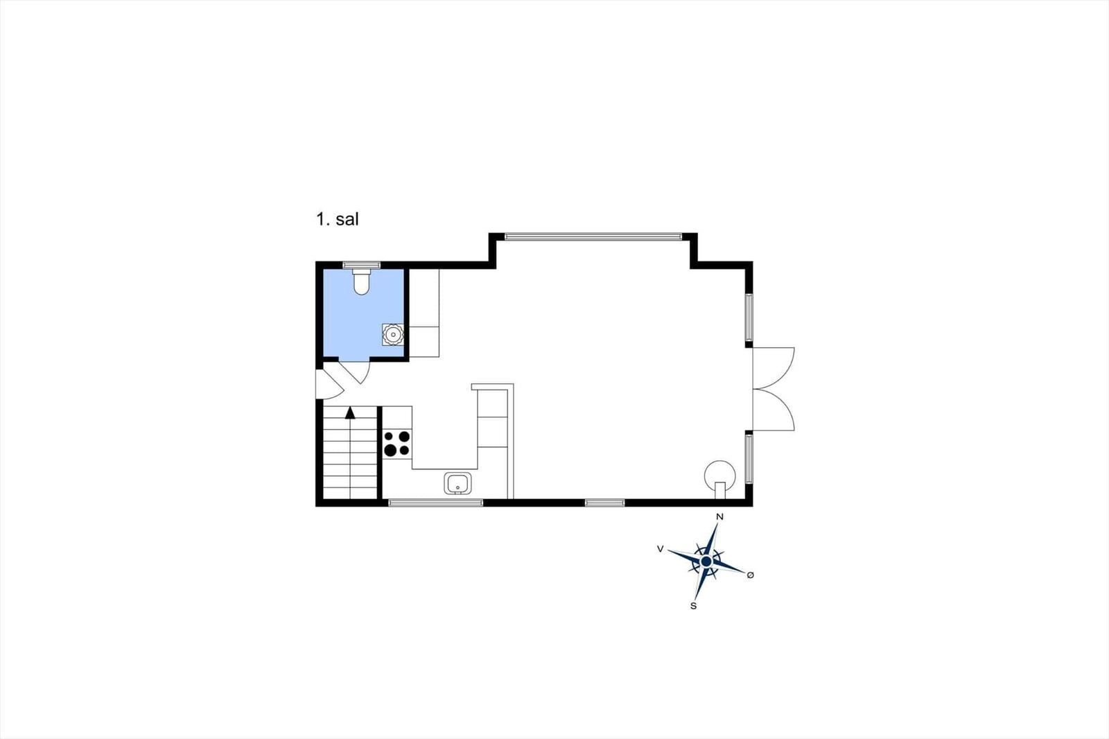 Erdgeschossplan mit Küche, Bad und Aufgang.