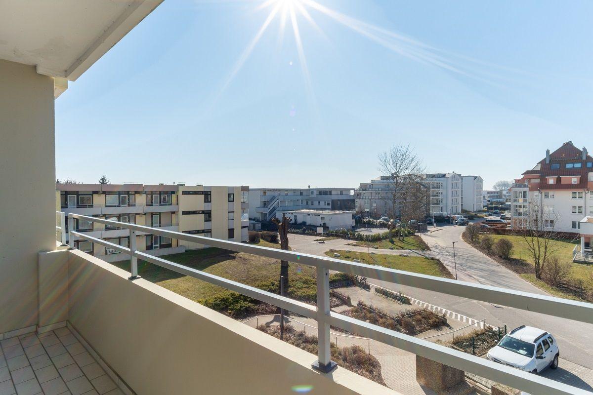 sonniger Balkon ...
