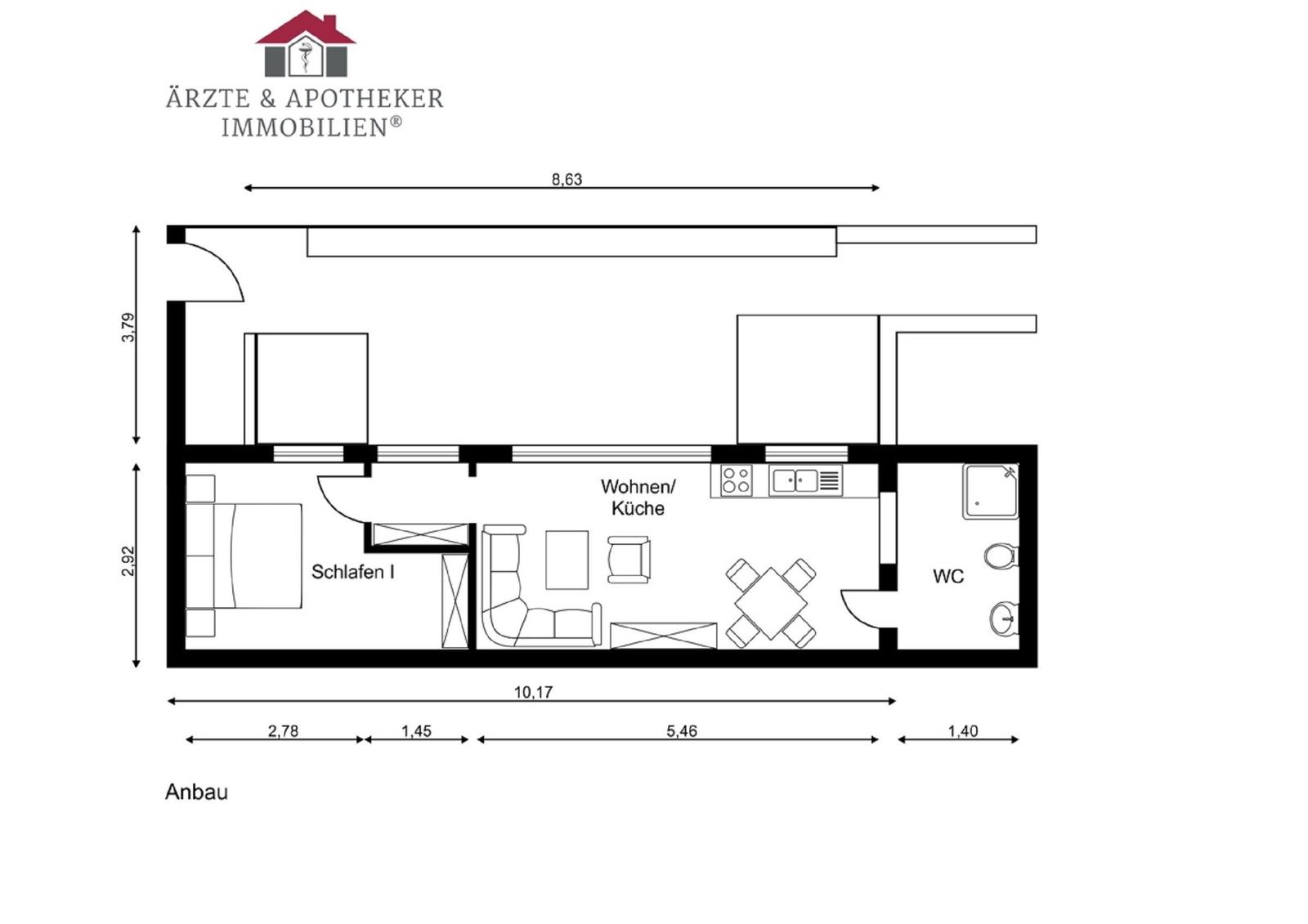 Wohnung mit Schlafzimmer, Wohnküche und WC. Maße sind angegeben.