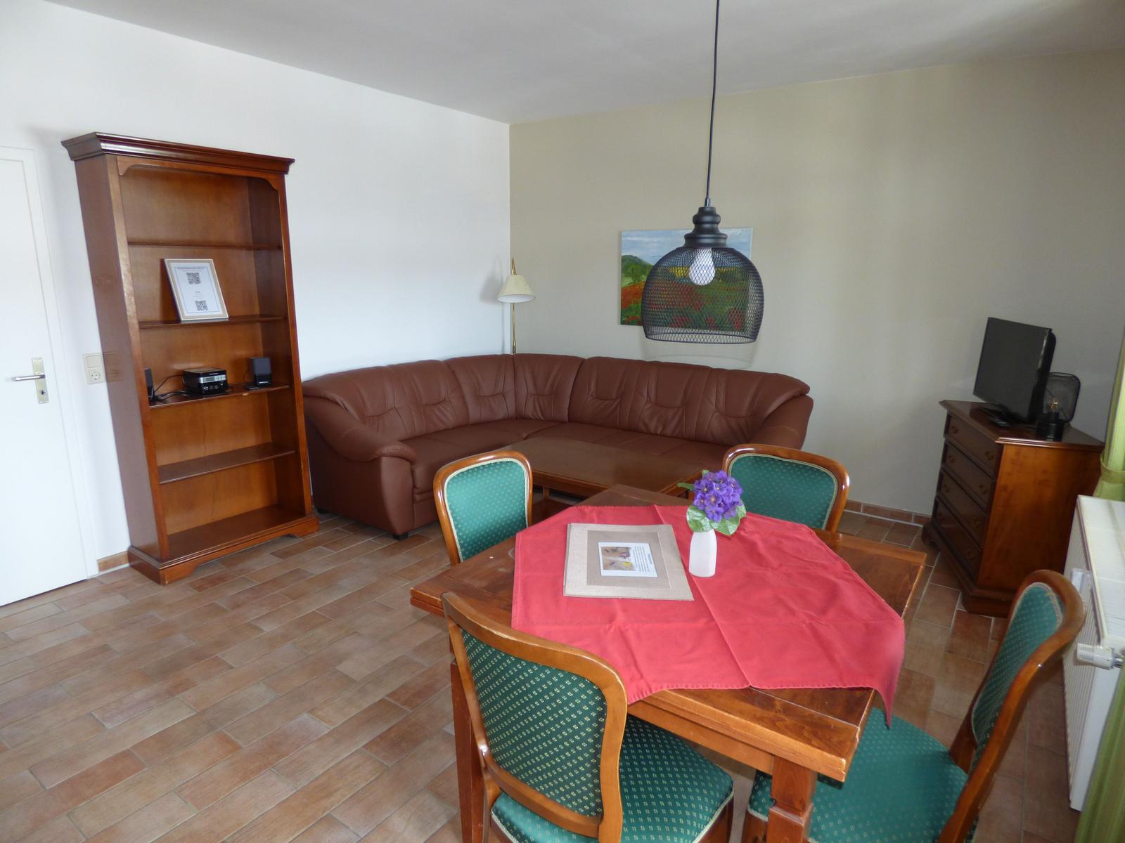 Wohnzimmer mit Schlafcouch