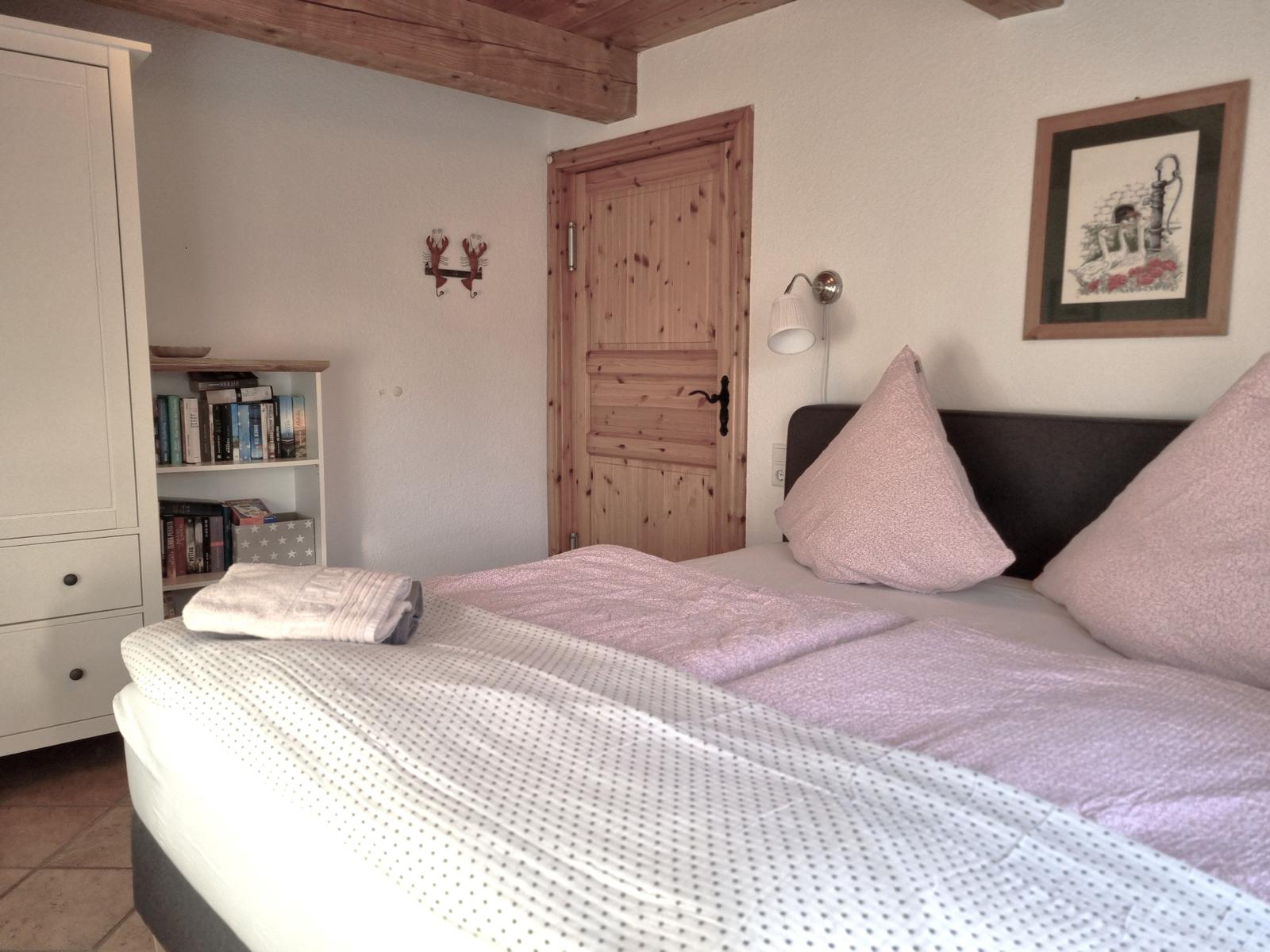 1. Schlafzimmer im EG