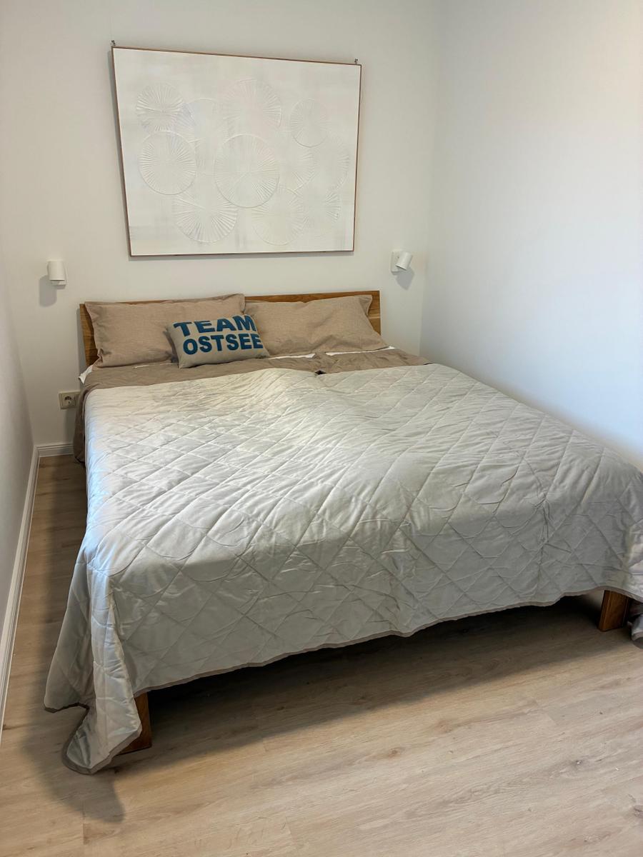 Kleines Schlafzimmer (Matratzenmaß 2 x 80 x 200)