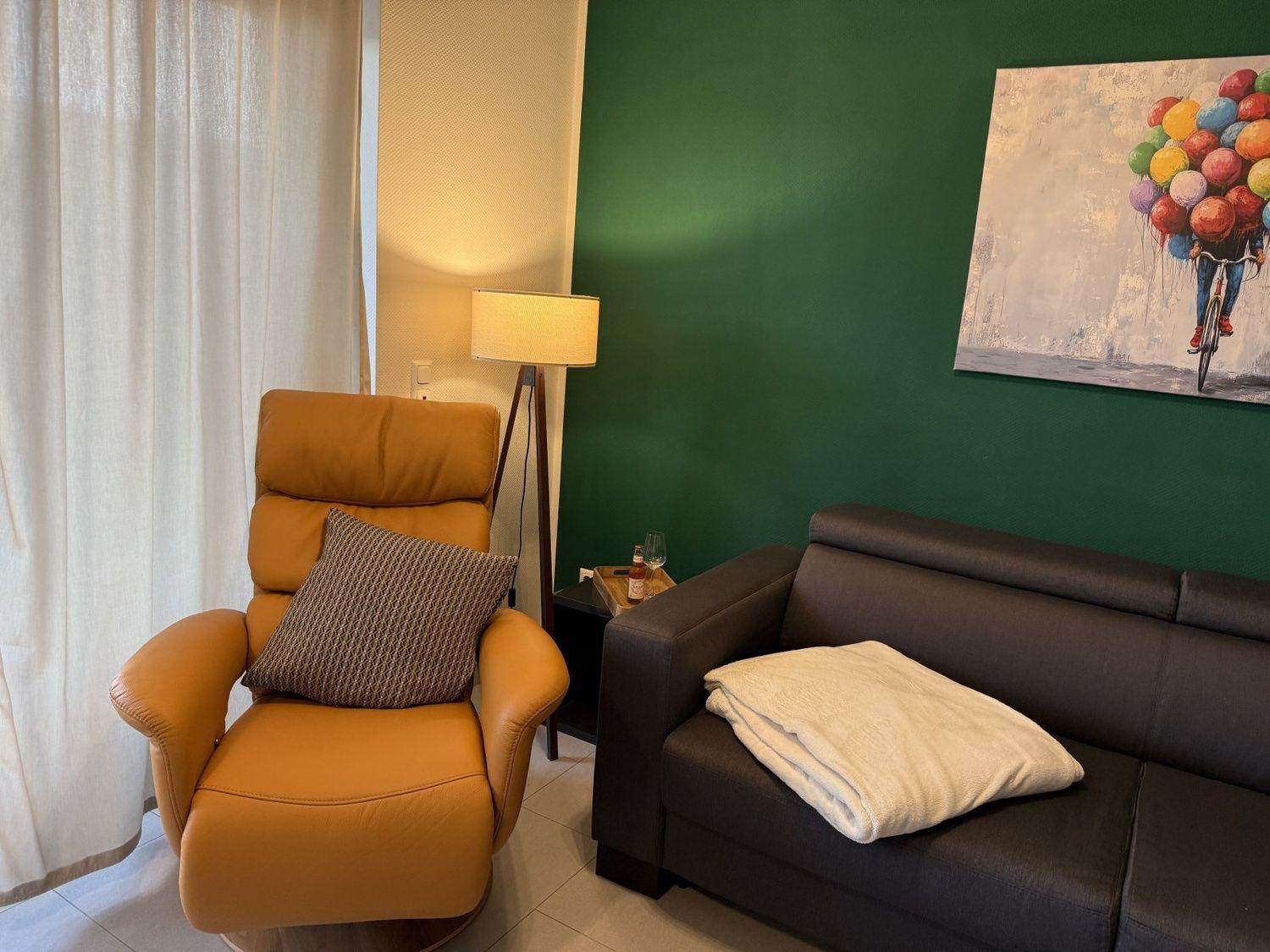 Sessel1600x1200.jpg