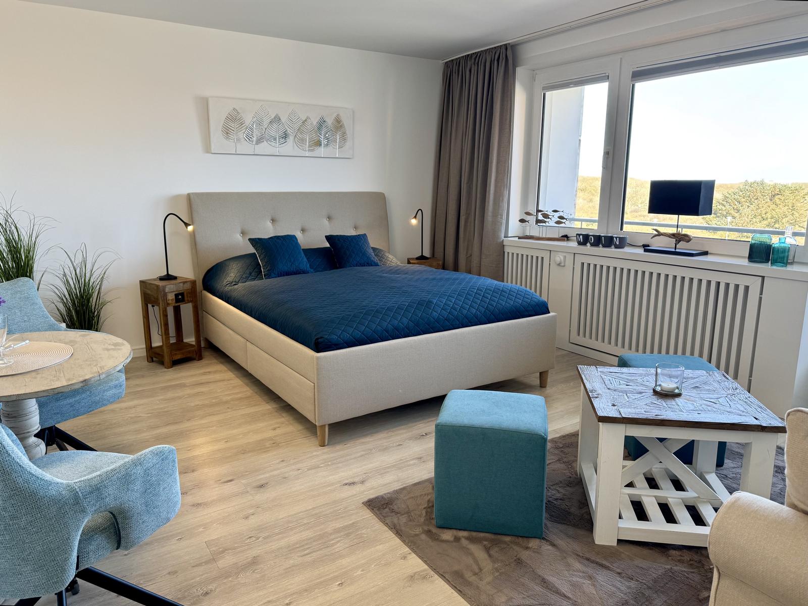 Wohn- und Schlafzimmer
