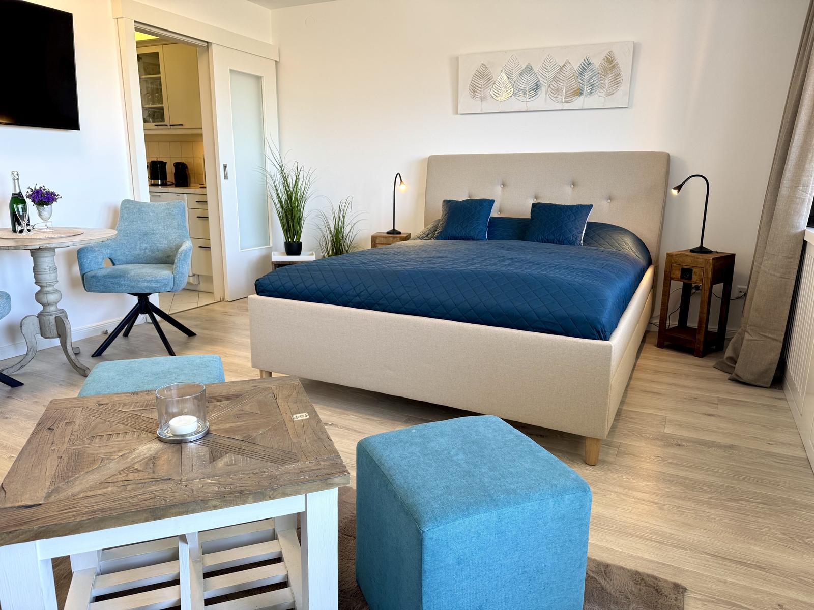 Wohn- und Schlafzimmer