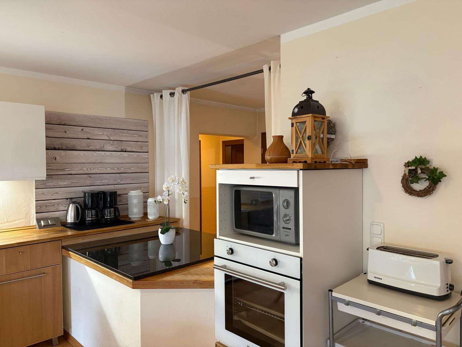 Wohn-/Essbereich mit offener Küche