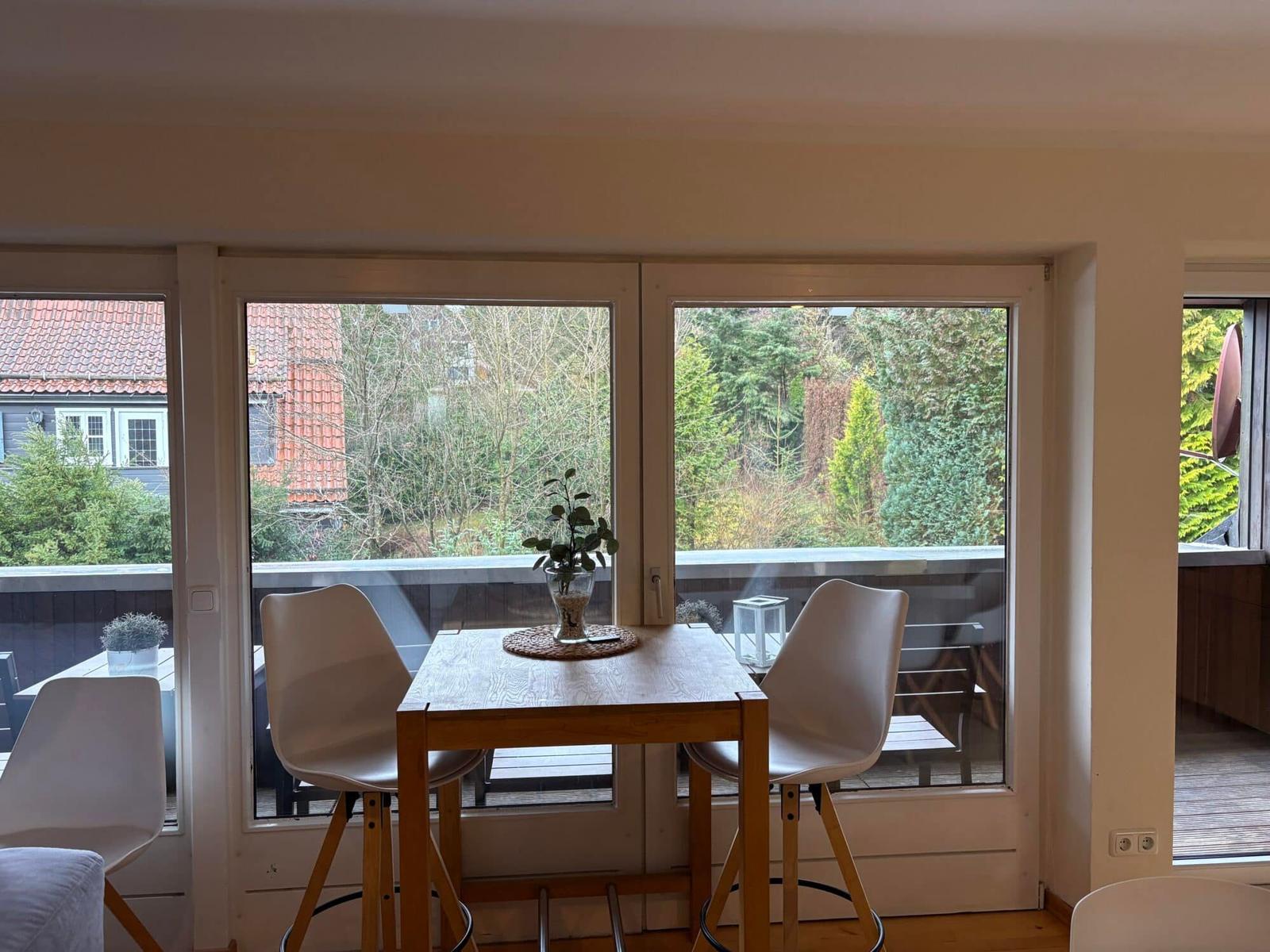 Wohn-/Essbereich mit offener Küche