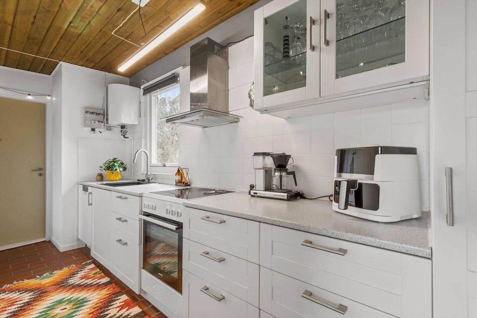 Kitchen/family room