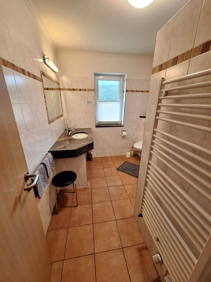 Bad mit Dusche / WC...