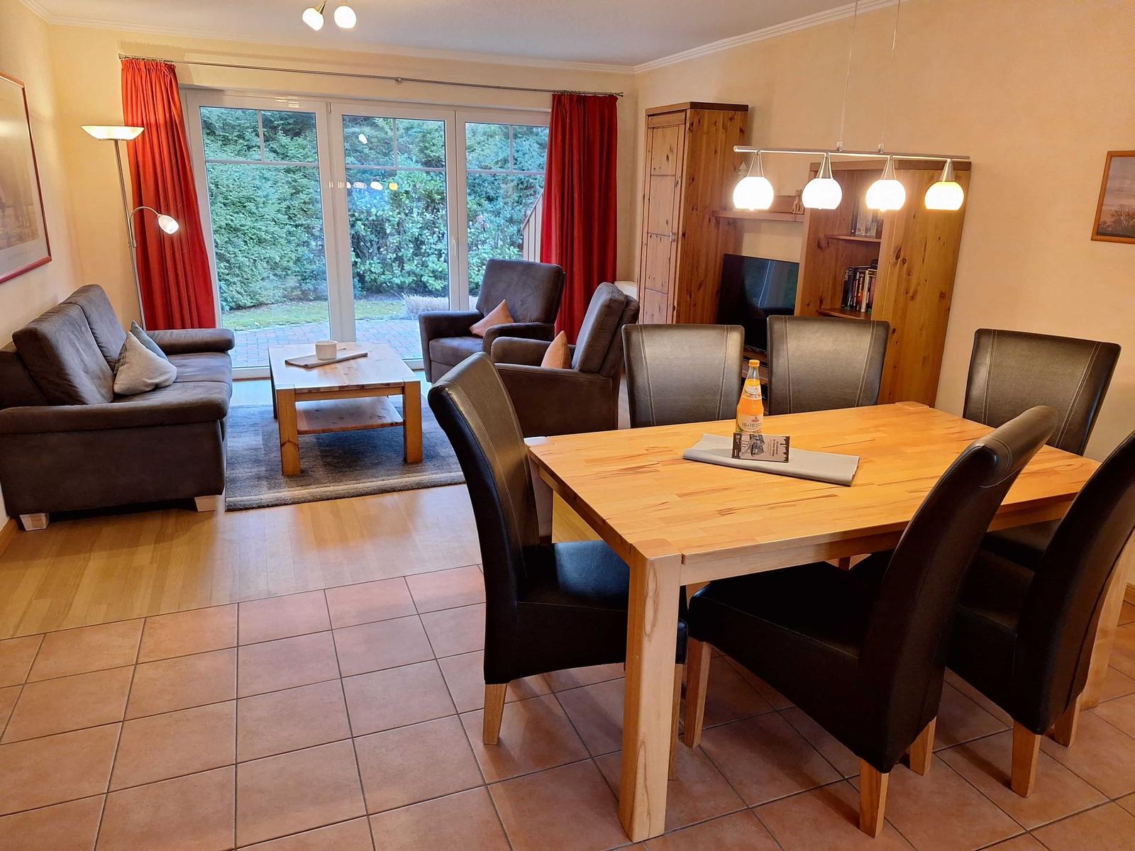 Wohnzimmer / Esszimmer...